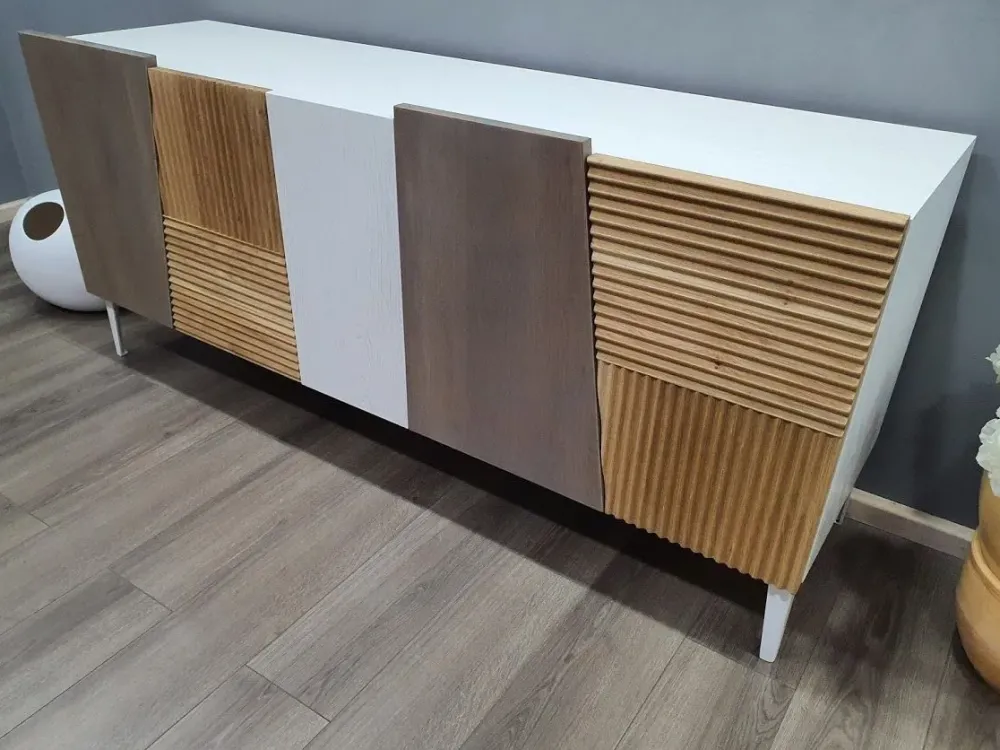 Madia Zero.16 di in stile moderno in Offerta Outlet^Devina Nais Hot