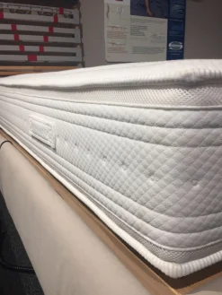 Materasso Pasha' con forte sconto^Doimo Armonie del sonno Clearance