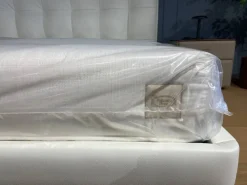 Poltrona Frau Materasso matrimoniale Pianosa a prezzi convenienti- Materassi