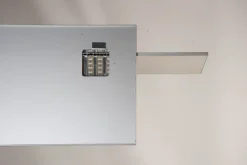 Mensola in metallo a prezzo scontato: scopri Mensola blade in alluminio  ^Bonaldo Sale