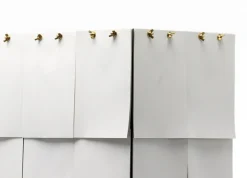 Outlet Mensola Contenitore rivestito di fogli di carta notes in stile design in offerta Mensole