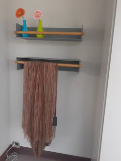 Clearance Mensola modello Kalika in stile moderna di a prezzi convenienti Mensole