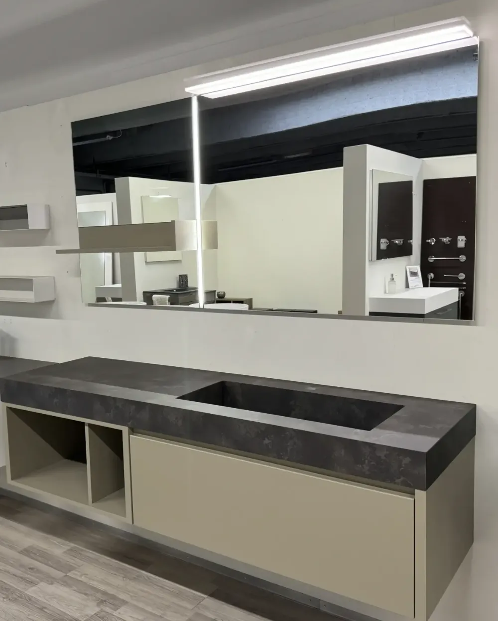 Mobile bagno in laccato opaco modello Tenderlak next 03 di a prezzo Outlet^Mastella Sale