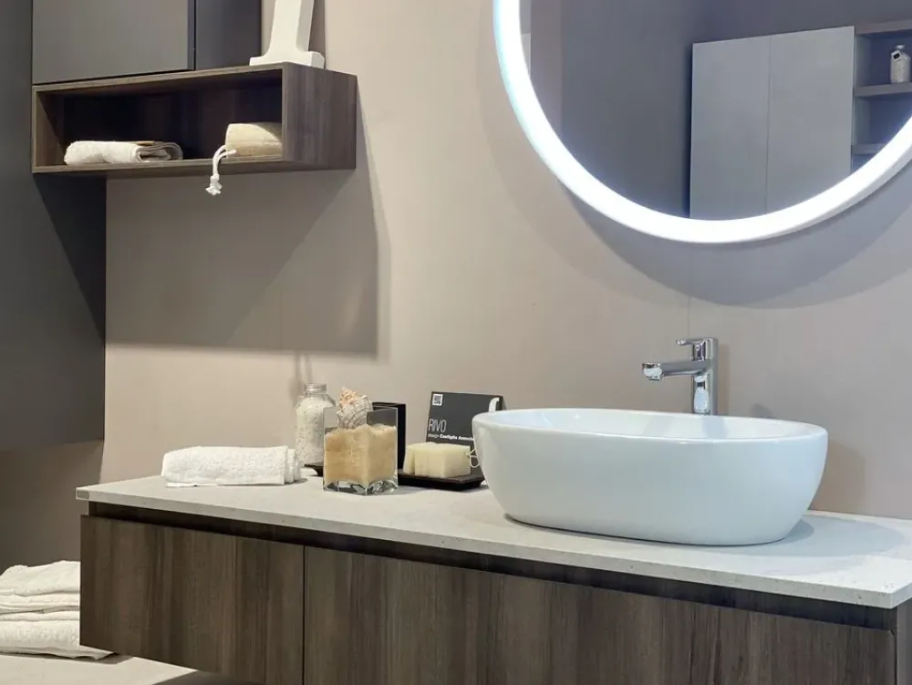 Scavolini Bathrooms Mobile bagno in laminato modello Rivo di a prezzo scontato- Mobili Bagno Sospeso