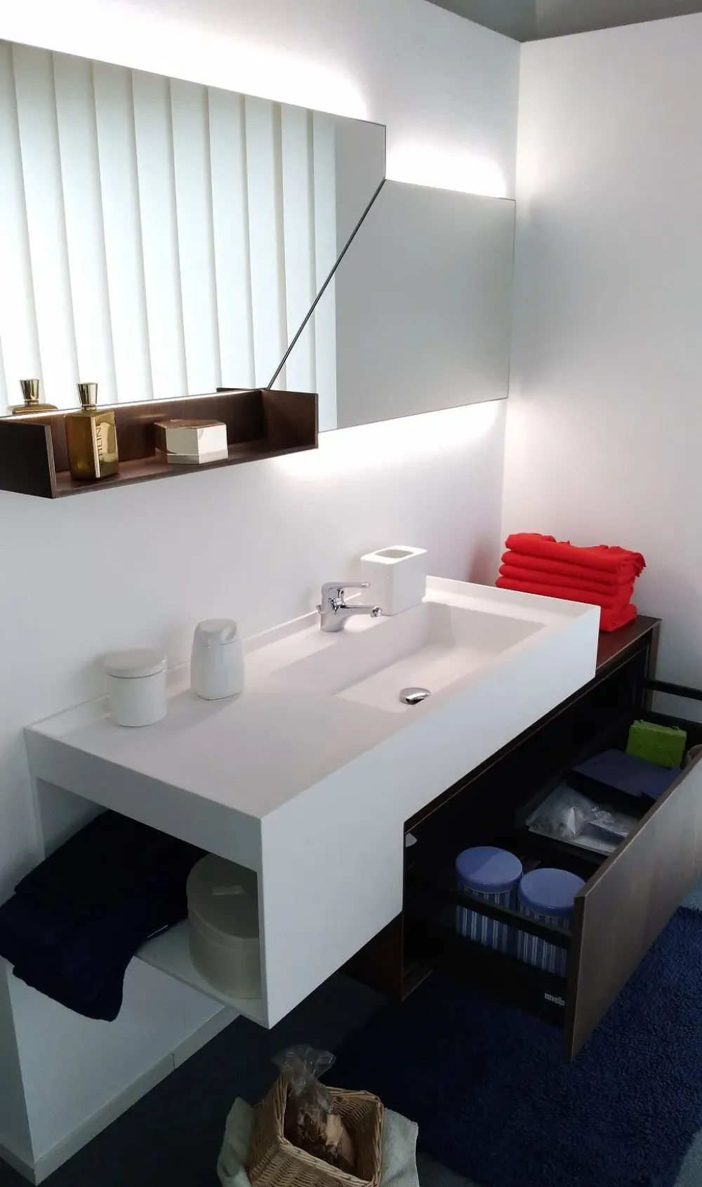 Novello Mobile bagno Sospeso Arredobagno libera+ di a prezzi outlet- Mobili Bagno Sospeso