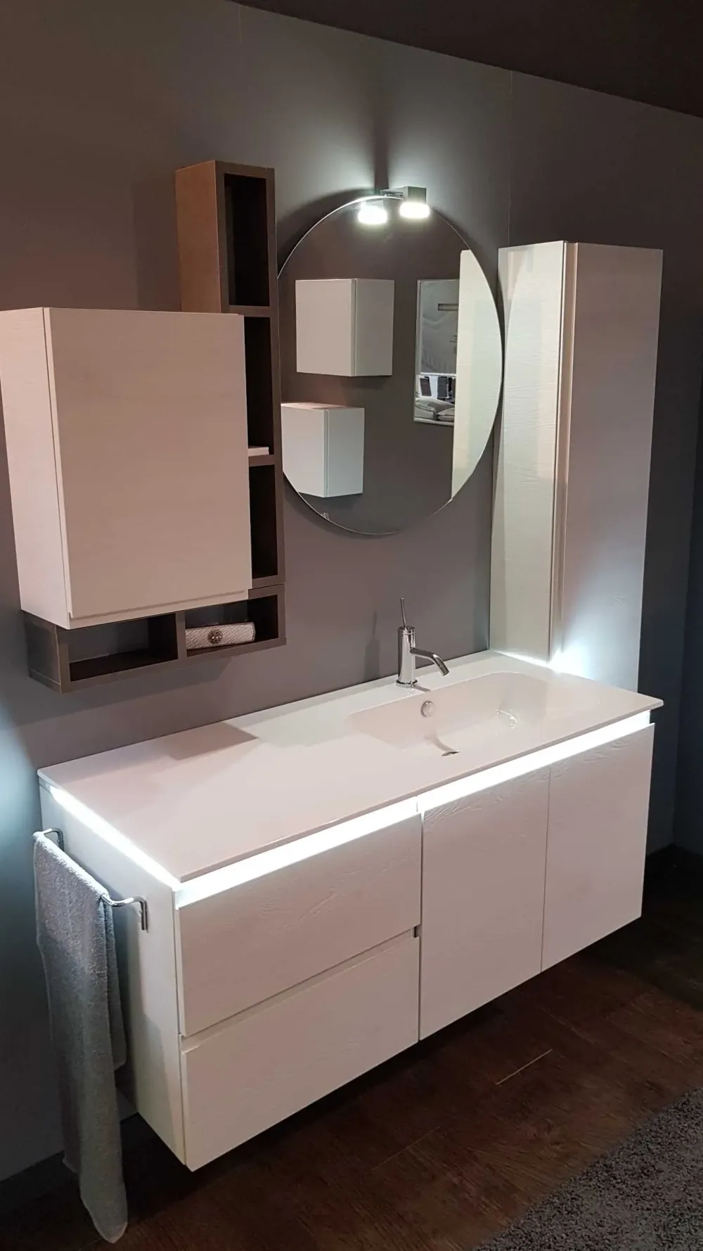 Compab Mobile bagno Sospeso B-go a prezzi scontati- Mobili Bagno Sospeso