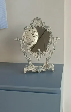 Mobile di Antiquariato in laccato con un ribasso esclusivo^Collezione esclusiva