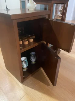 Giaretta Italia Mobile di Antiquariato in noce con un ribasso esclusivo- Antiquariato