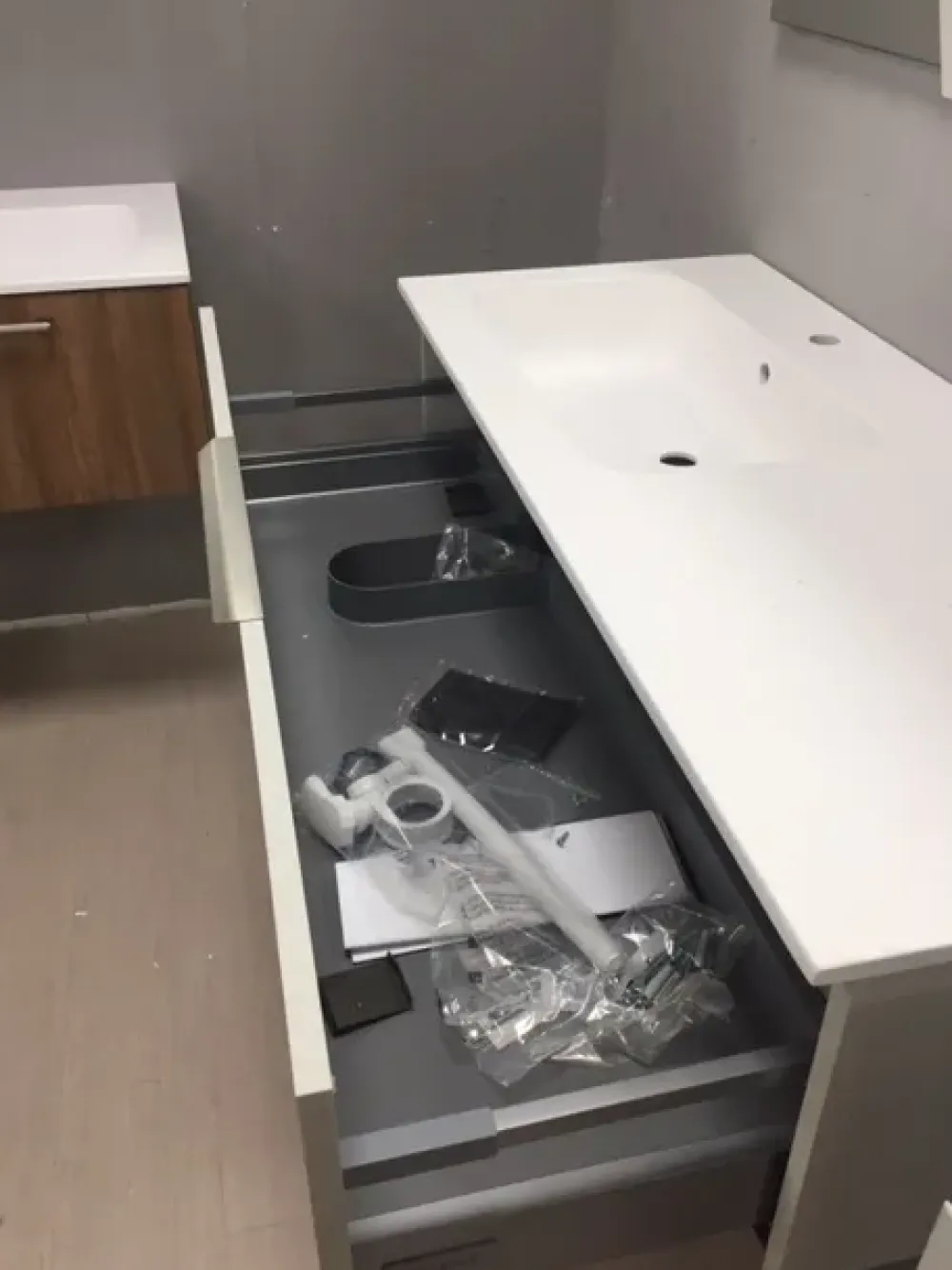 Discount Mobile per il bagno Cartabianca a prezzi outlet Mobili Bagno Sospeso