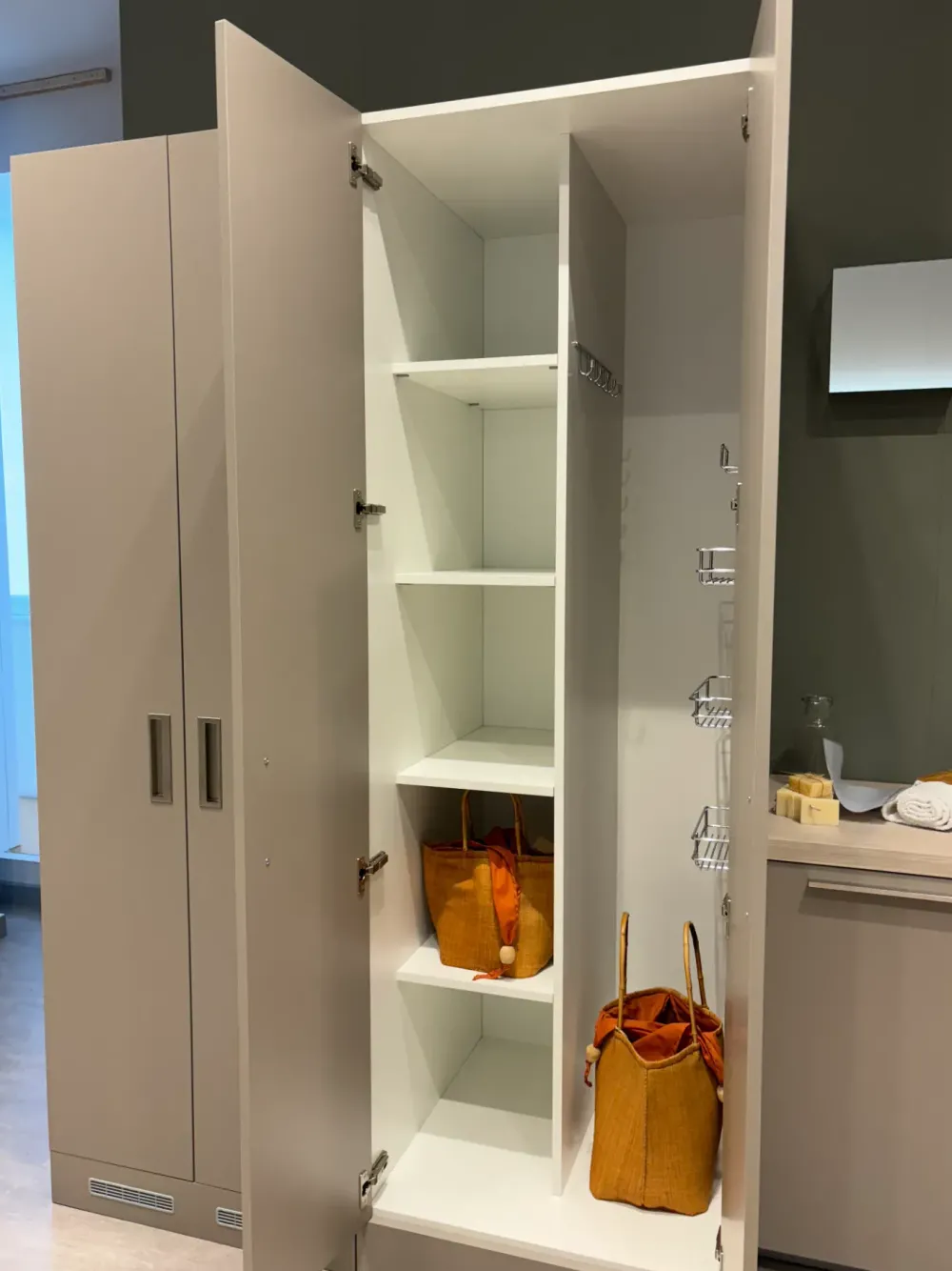 Mobile per il bagno Lavanderia aquo a prezzi outlet Mobili Bagno Lavanderia