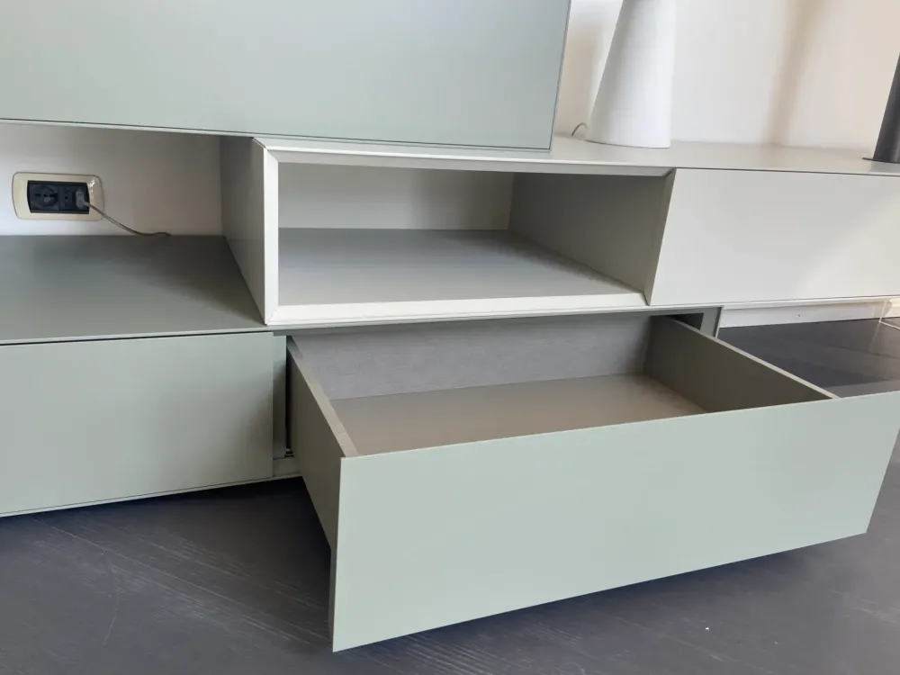 Sangiacomo Mobile soggiorno modello Domino vesa di scontato -32%- Pareti Attrezzate