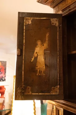 Collezione esclusiva Mobile soggiorno modello Mobile sacrestia noce massello di a PREZZI OUTLET- Pareti Attrezzate