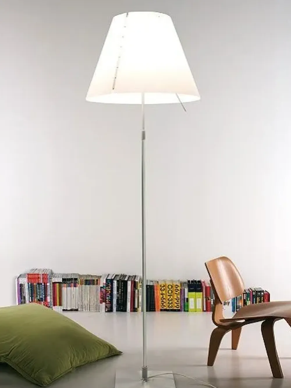 Offerta Outlet: Lampada da terra Grande Costanza D13GT. Acquista ora!^Luceplan Best