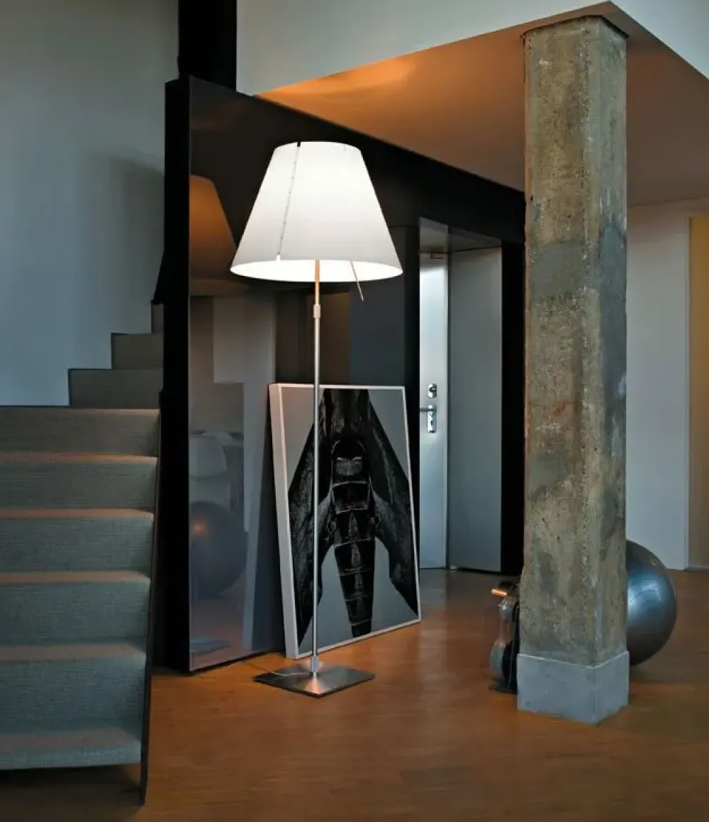 Offerta Outlet: Lampada da terra Grande Costanza D13GT. Acquista ora!^Luceplan Best