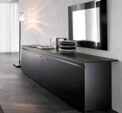 Tonin Casa Offerta Outlet: Madia Goya in laccato opaco di . Acquistala ora!- Madie