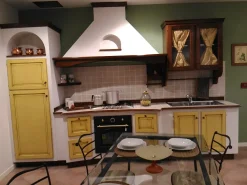 OFFERTA SCONTO 57% CUCINA VITTORINA IN MASSELLO E FINTA MURATURA^Mobilificio Fratelli Marzi Clearance