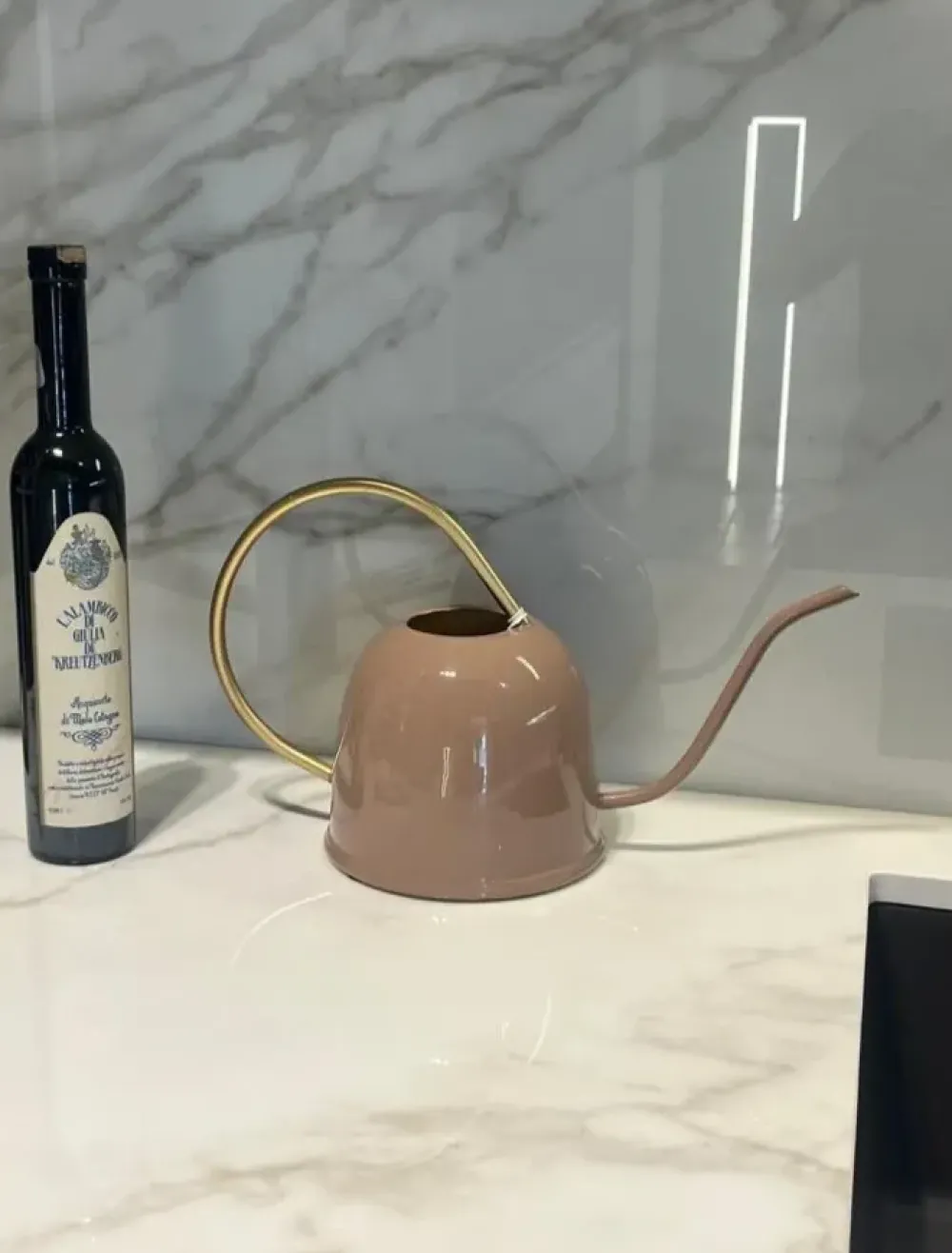 Outlet Oggettistica design Annaffiatoio rosa di a prezzo ribassato Oggettistica