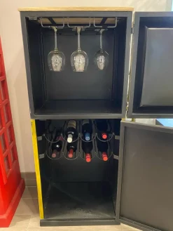 Outlet Oggettistica design modello Yellow gasoline di in Offerta Outlet Oggettistica