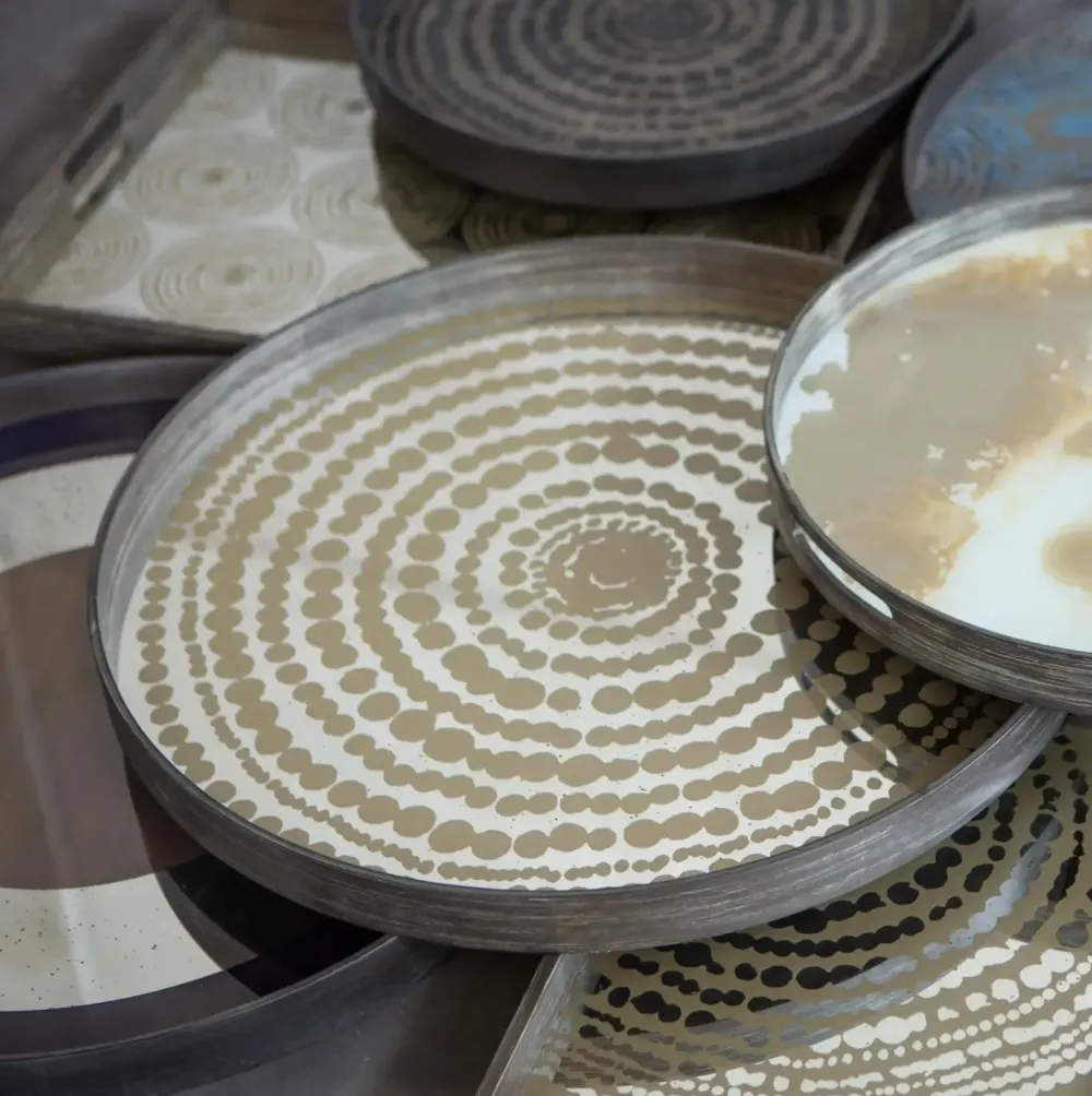 Discount Oggettistica design modello Vassoio specchio e legno ethnicraft a prezzi scontati Oggettistica