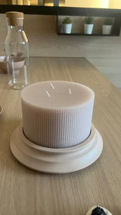 Oggettistica modello Candela dorica con piatto grande di a prezzi outlet Oggettistica