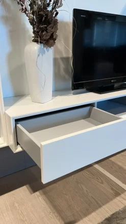 Parete attrezzata Ateneo in stile moderna a prezzo scontato^Capo d'Opera