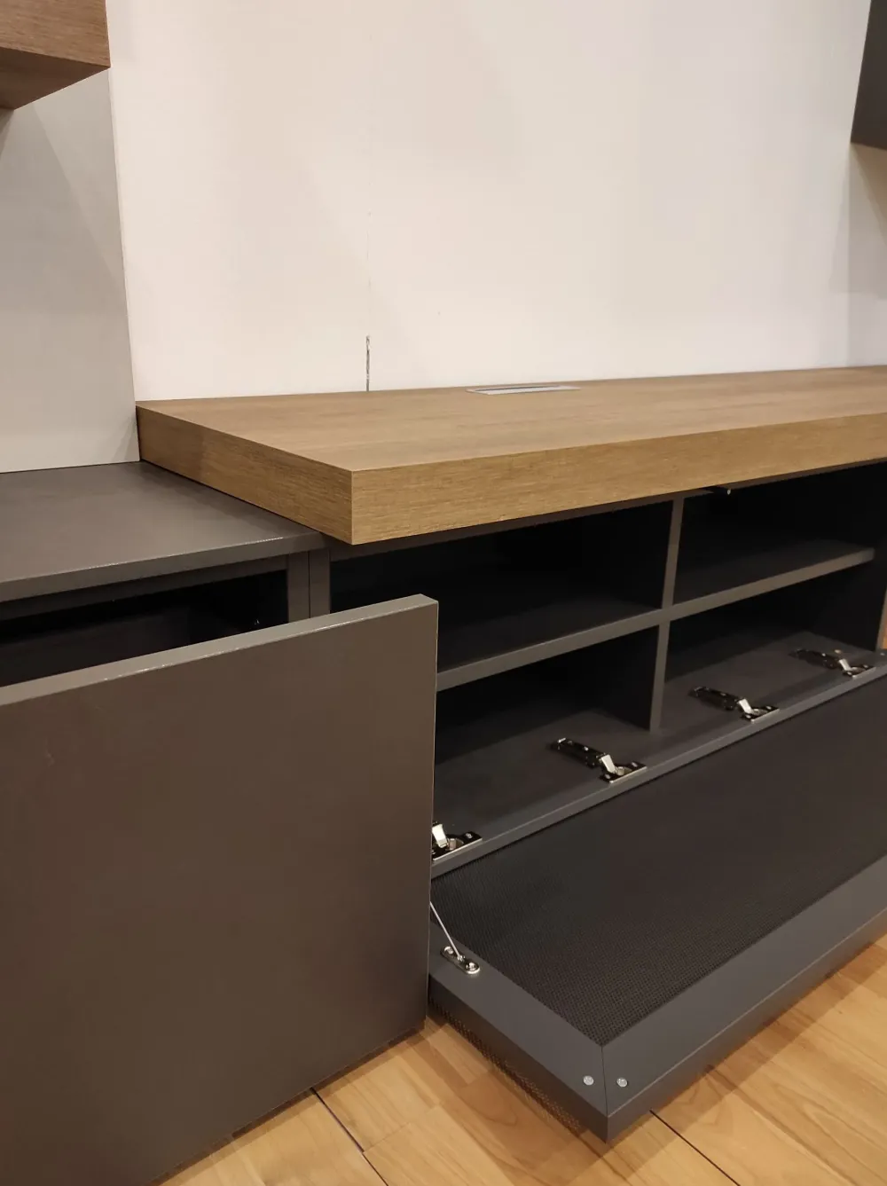 New Parete attrezzata Atlante di in OFFERTA OUTLET affrettati Pareti Attrezzate