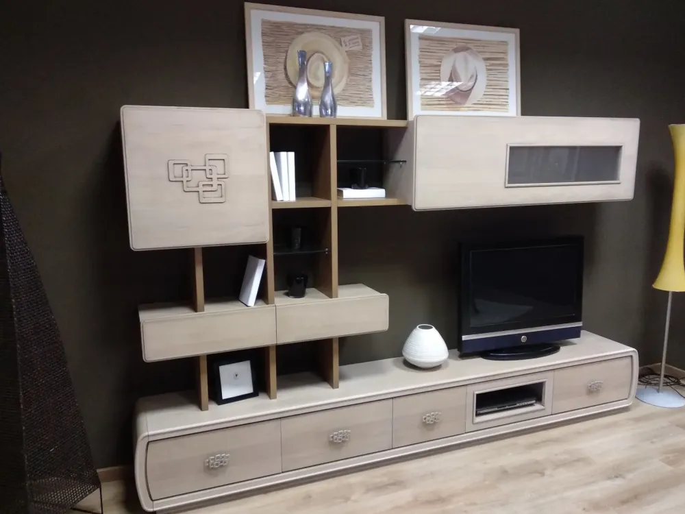 Cantiero Parete attrezzata in legno a prezzo scontato- Pareti Attrezzate