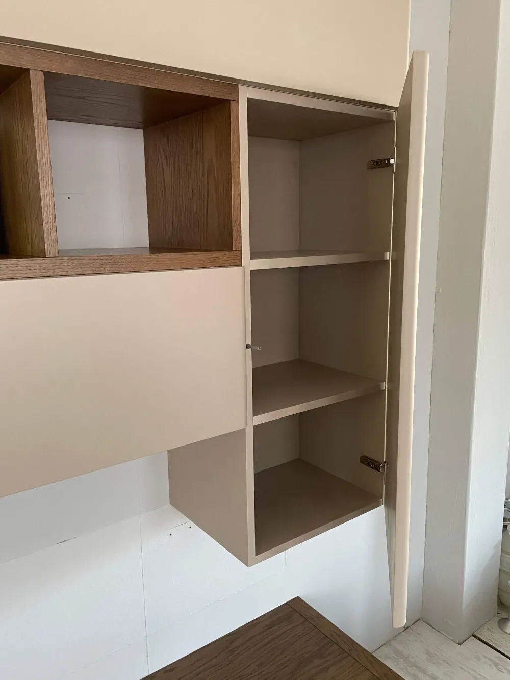 Parete attrezzata Composizione fior di loto scontata di in OFFERTA OUTLET^Le Fablier Online