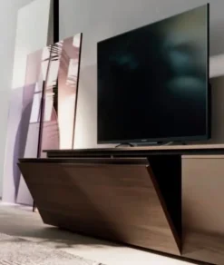 Outlet Parete attrezzata Day 19 : design moderno a prezzo vantaggioso. Pareti Attrezzate