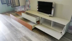 Sale Parete attrezzata Ego in stile moderna a prezzo scontato Pareti Attrezzate