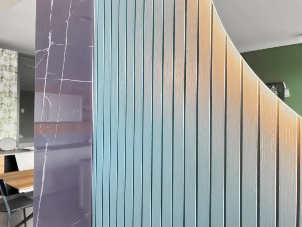 Parete attrezzata Entrata blu con specchio di scontata del 35%^Mobilgam Online