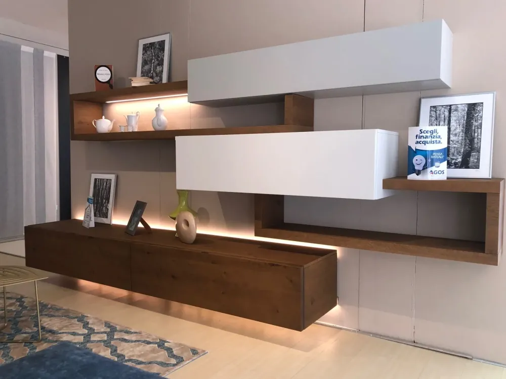 Hot Parete attrezzata in stile design Lampo di a prezzo Outlet Pareti Attrezzate