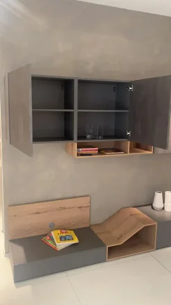 Parete attrezzata in stile design Dayton di in Offerta Outlet^Md work Best