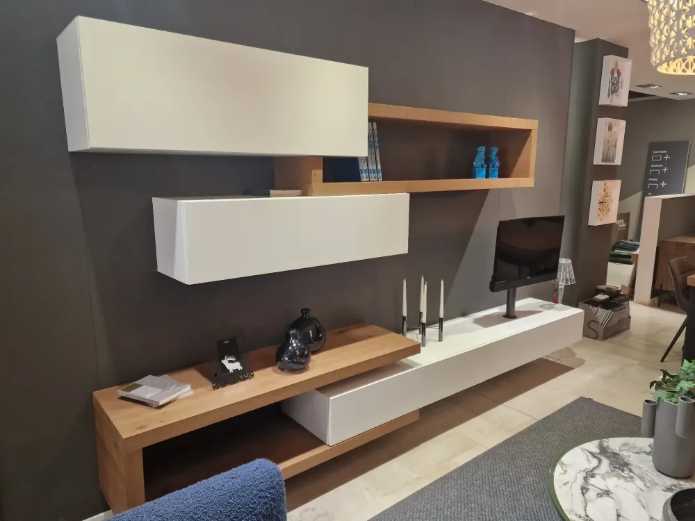 Clearance Parete attrezzata Lampo di scontata del 30% Pareti Attrezzate