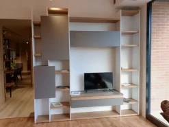 Parete attrezzata Mito nordico di scontata del 50% Pareti Attrezzate