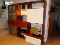 Outlet Parete attrezzata Mobile soggiorno essenza ciliegio in stile moderna a prezzo scontato Pareti Attrezzate