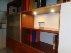 Outlet Parete attrezzata Mobile soggiorno essenza ciliegio in stile moderna a prezzo scontato Pareti Attrezzate