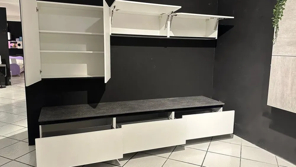 New Parete attrezzata Newsmart in stile moderna a prezzo scontato Pareti Attrezzate