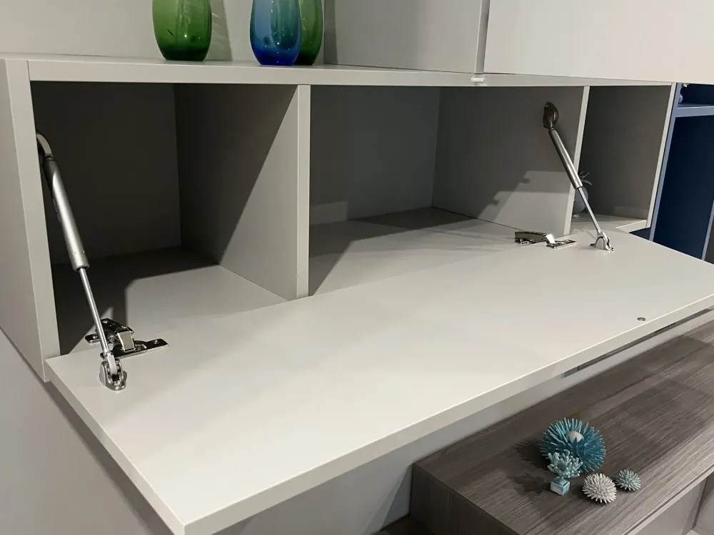 Parete attrezzata Pratico in stile moderno a prezzo scontato Pareti Attrezzate