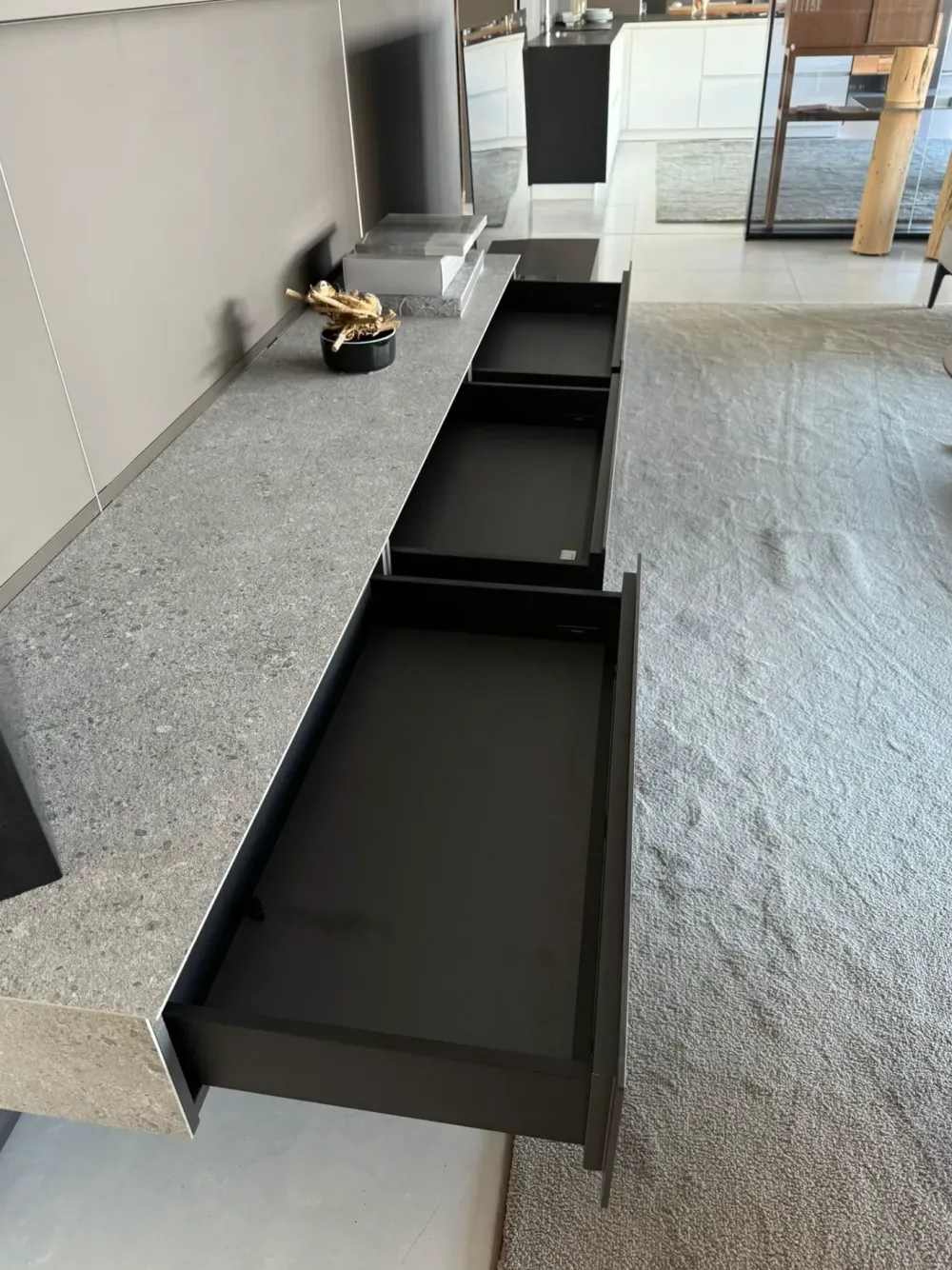 Parete attrezzata parete tv abacus di scontata del 35%^Rimadesio New