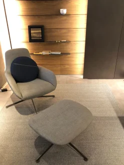 New Poltrona con poggiapiedi Kent   a prezzo scontato Poltrone