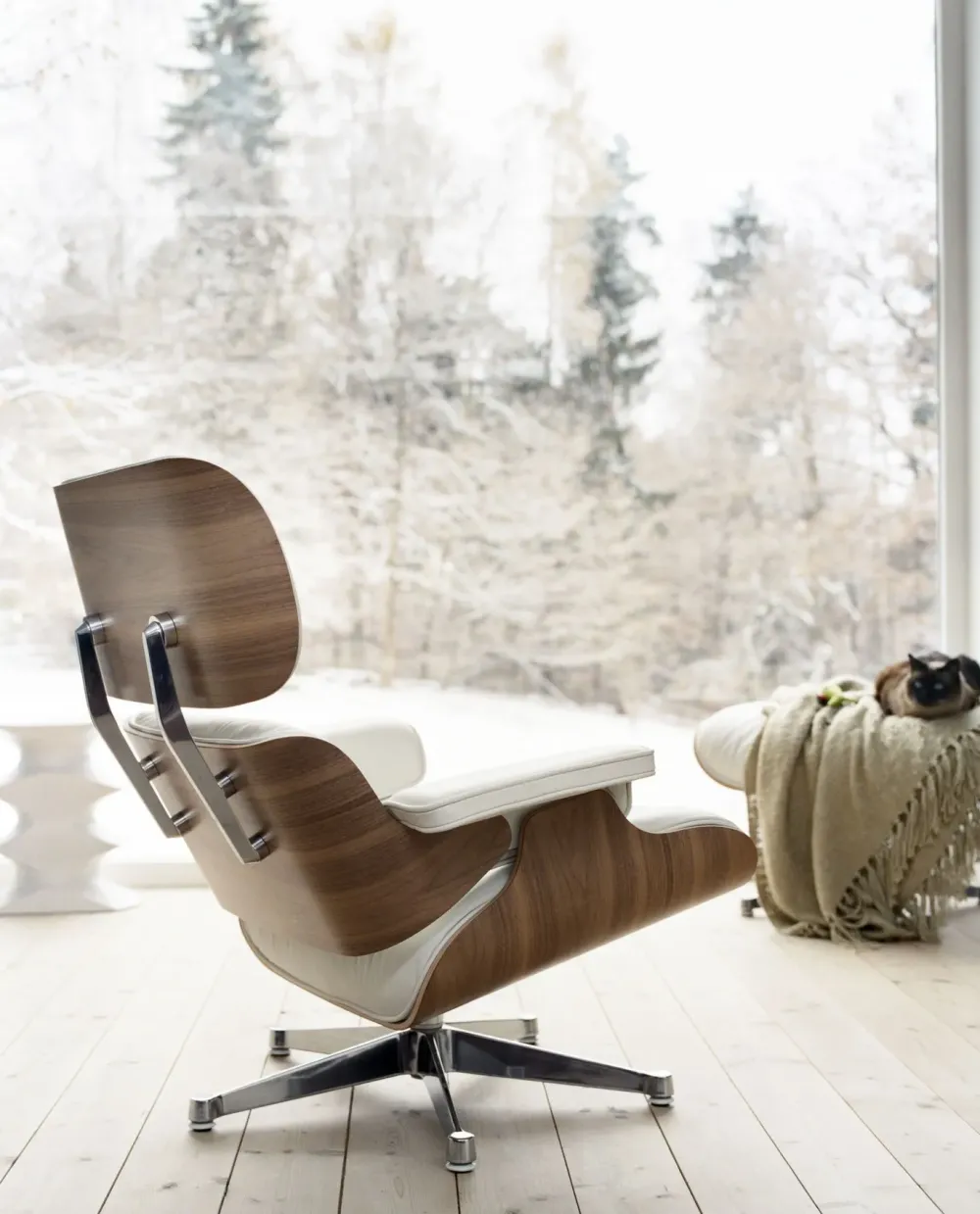 Collezione esclusiva Poltrona con poggiapiedi Lounge chair & ottoman a prezzo Outlet- Poltrone