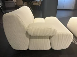 Poltrona con seduta fissa Ernest a prezzo Outlet^Poliform Hot