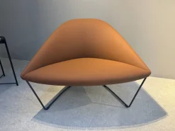 Poltrona con seduta fissa Colina m in Offerta Outlet^Collezione esclusiva