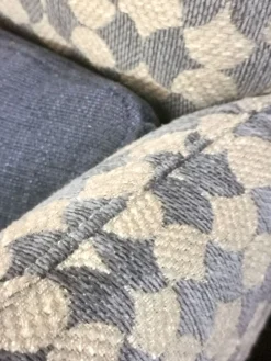 Egoitaliano Poltrona con seduta fissa Honey in Offerta Outlet- Poltrone