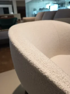 Poltrona con seduta fissa Charla a prezzo Outlet^Kartell Hot