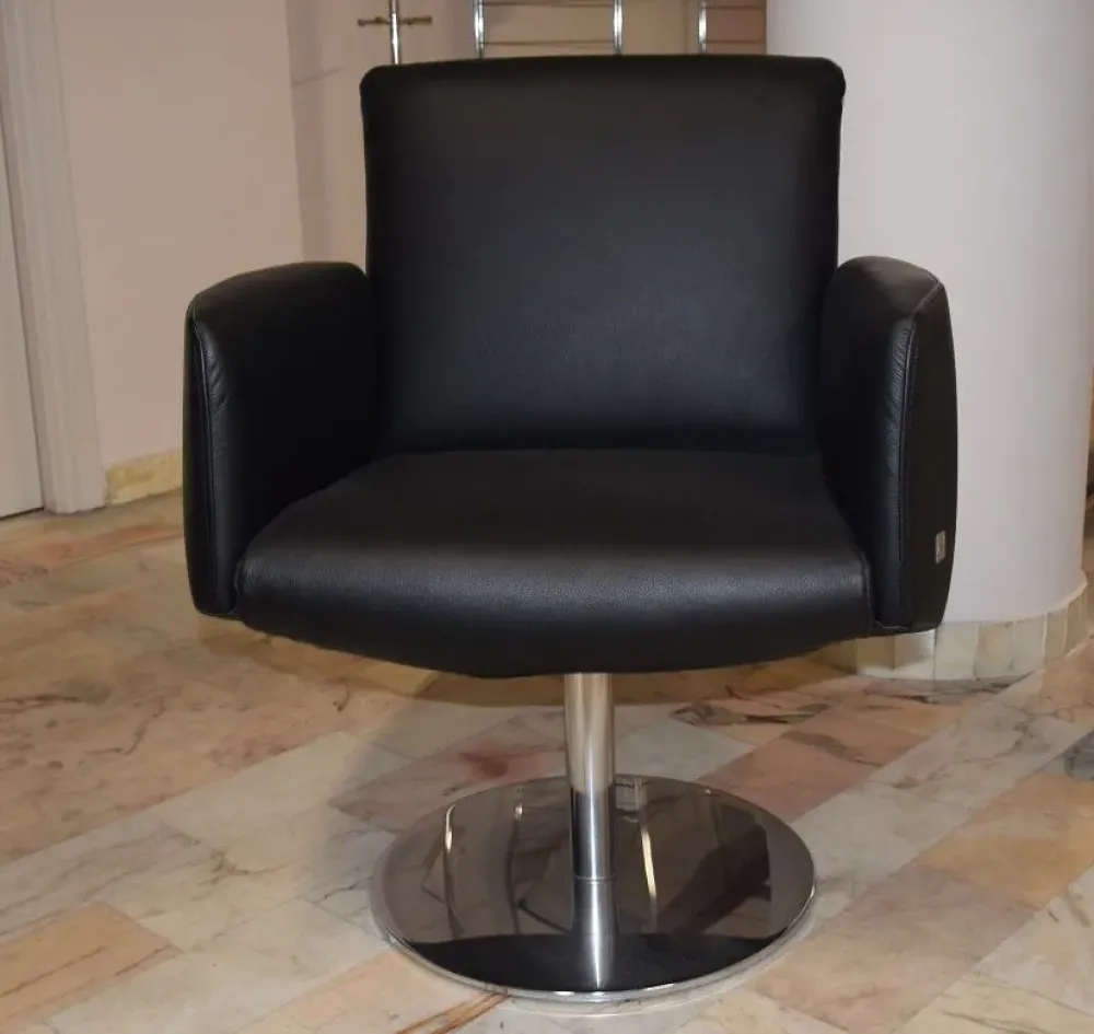 Calligaris Poltrona con seduta fissa Wait a prezzo scontato- Poltrone