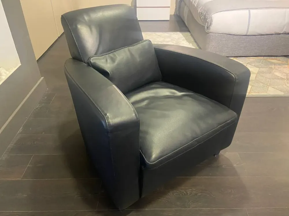 Collezione esclusiva Poltrona Dot in Pelle SCONTATA- Poltrone