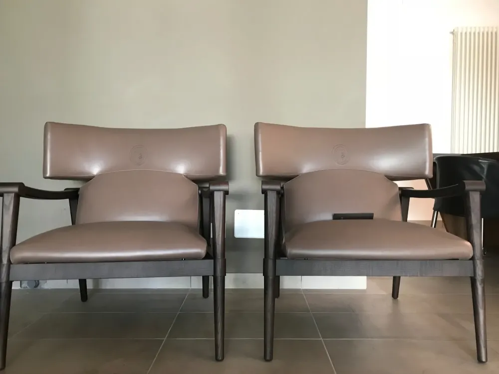 Fendi casa Poltrona in Pelle Trussardi casa a prezzo ribassato- Poltrone