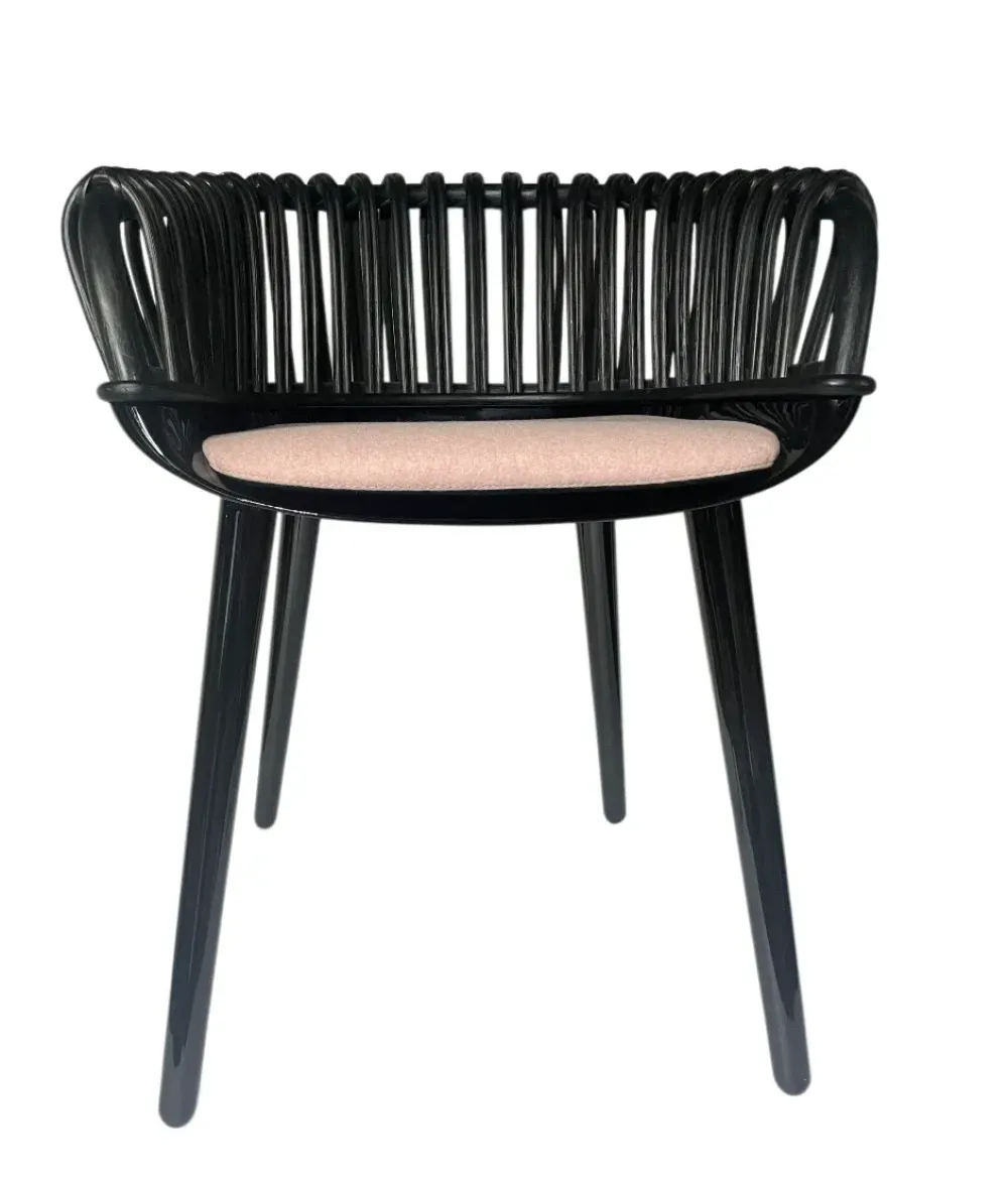 Discount Poltrona in stile design Poltroncina cyborg club nera in Offerta Outlet Poltrone